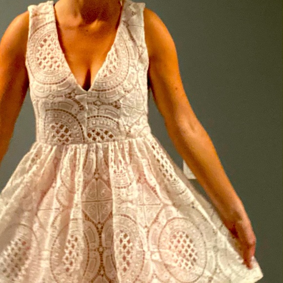 “Ellyette” Lacey white and pink summer dress - Picture 1 of 6